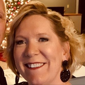 Meet your Posher, Stacy